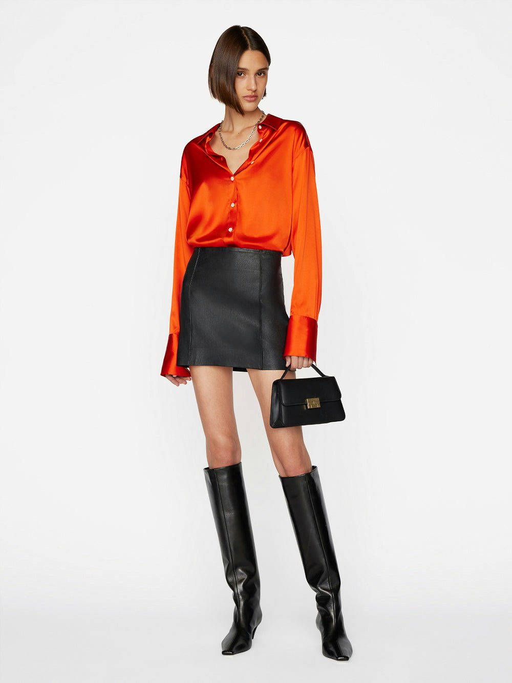 skirt full body view alt:hover